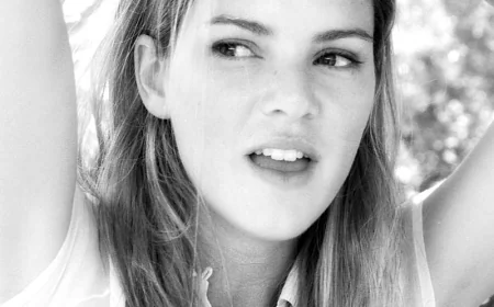 Jacinda Barrett Net Worth, Relationships, Age/Birthdate & Birthday Facts