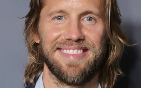 Matt Barr Net Worth, Relationships, Age/Birthdate & Birthday Facts