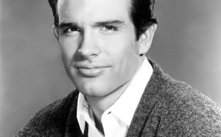 Warren Beatty Net Worth, Relationships, Age/Birthdate & Birthday Facts