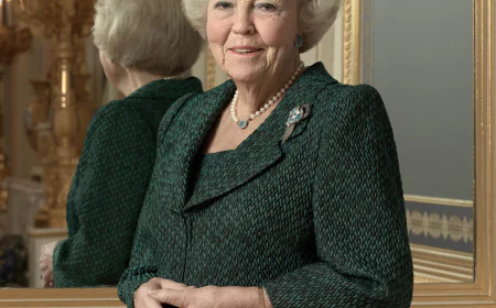 Queen Beatrix Net Worth, Relationships, Age/Birthdate & Birthday Facts