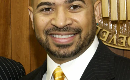 Darryl M. Bell Net Worth, Relationships, Age/Birthdate & Birthday Facts