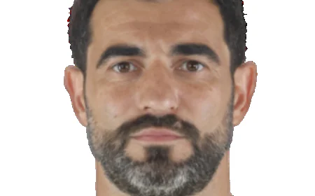 Raúl Albiol Net Worth, Relationships, Age/Birthdate & Birthday Facts