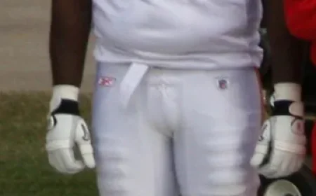 Branden Albert Net Worth, Relationships, Age/Birthdate & Birthday Facts