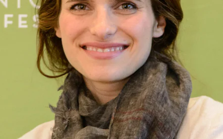 Lake Bell Net Worth, Relationships, Age/Birthdate & Birthday Facts