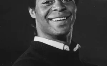 Marcus Allen Net Worth, Relationships, Age/Birthdate & Birthday Facts