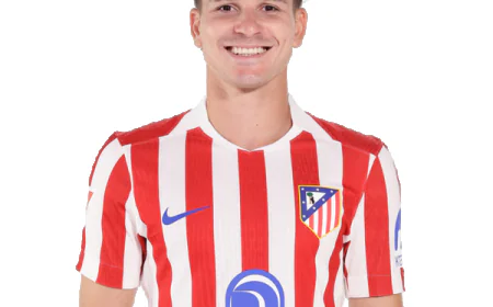 J Álvarez Net Worth, Relationships, Age/Birthdate & Birthday Facts