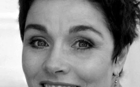 Christine Andreas Net Worth, Relationships, Age/Birthdate & Birthday Facts