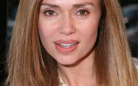 Vanessa Angel Net Worth, Relationships, Age/Birthdate & Birthday Facts