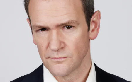 Alexander Armstrong Net Worth, Relationships, Age/Birthdate & Birthday Facts