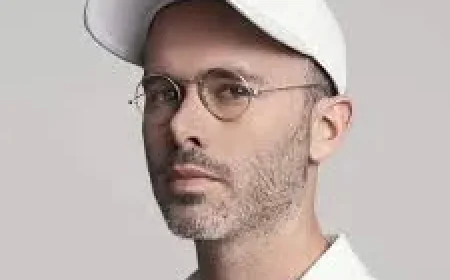 Daniel Arsham Net Worth, Relationships, Age/Birthdate & Birthday Facts