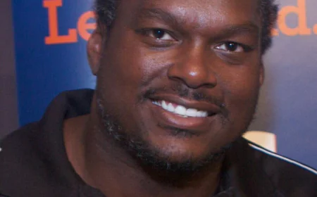 LaVar Arrington Net Worth, Relationships, Age/Birthdate & Birthday Facts