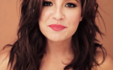 Brenda Asnicar Net Worth, Relationships, Age/Birthdate & Birthday Facts