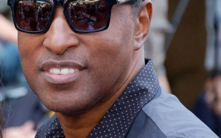 Babyface Net Worth, Relationships, Age/Birthdate & Birthday Facts