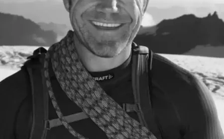 Steve Backshall Net Worth, Relationships, Age/Birthdate & Birthday Facts