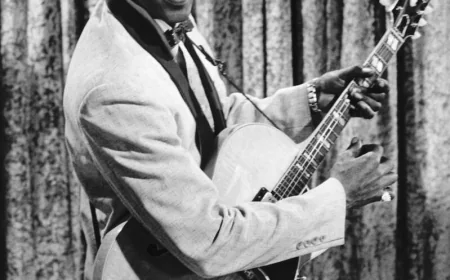 Chuck Berry Net Worth, Relationships, Age/Birthdate & Birthday Facts