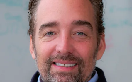 Trevor Bezdek Net Worth, Relationships, Age/Birthdate & Birthday