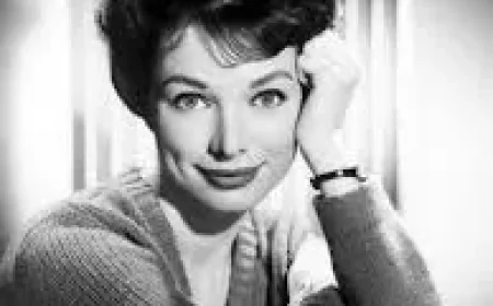 Aneta Corsaut Net Worth, Relationships, Age/Birthdate & Birthday