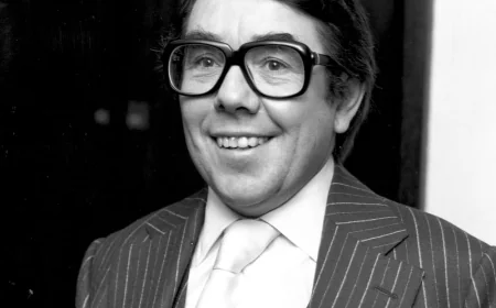 Ronnie Corbett Net Worth, Relationships, Age/Birthdate & Birthday