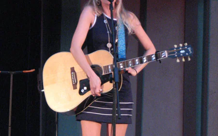 Elizabeth Cook Net Worth, Relationships, Age/Birthdate & Birthday