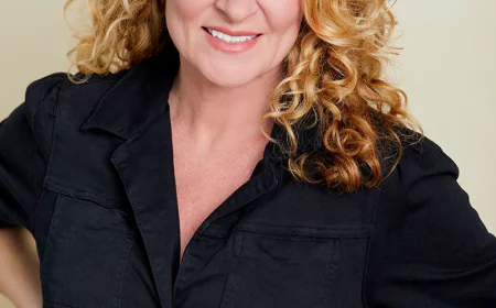 Sarah Colonna Net Worth, Relationships, Age/Birthdate & Birthday