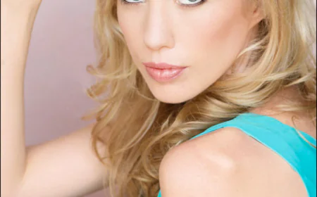 Laura Clery Net Worth, Relationships, Age/Birthdate & Birthday