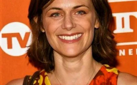 Sarah Clarke Net Worth, Relationships, Age/Birthdate & Birthday