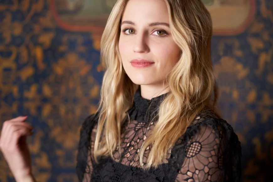 Dianna Agron Net Worth, Relationships, Age/Birthdate & Birthday Facts