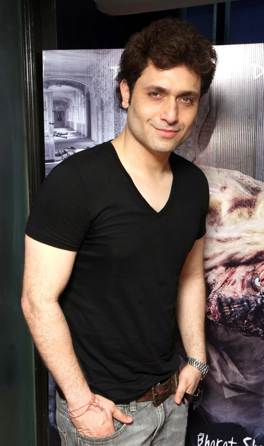 Shiney Ahuja Net Worth, Relationships, Age/Birthdate & Birthday Facts
