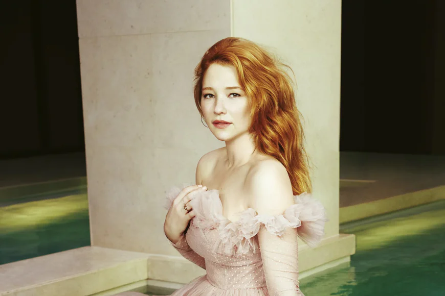 Haley Bennett Net Worth, Relationships, Age/Birthdate & Birthday Facts