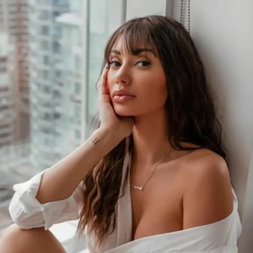 Francesca Farago Net Worth, Relationships, Age/Birthdate & Birthday Facts