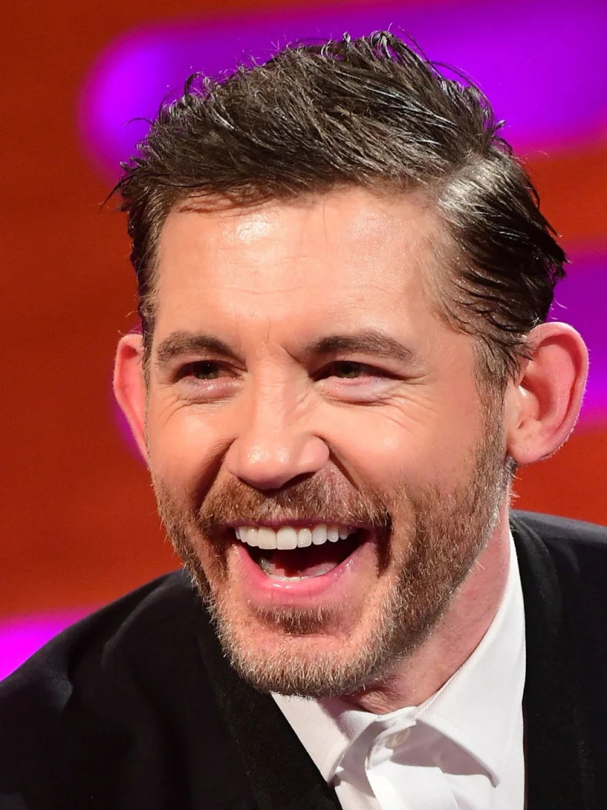 Lee Evans Net Worth, Relationships, Age/Birthdate & Birthday Facts
