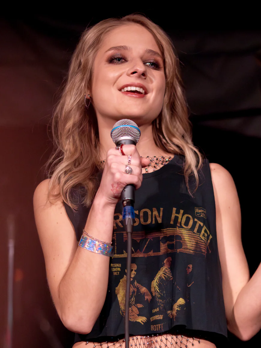 Jackie Evancho Net Worth, Relationships, Age/Birthdate & Birthday Facts