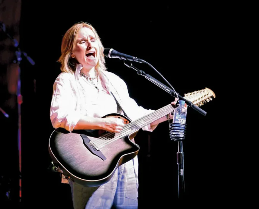 Melissa Etheridge Net Worth, Relationships, Age/Birthdate & Birthday Facts