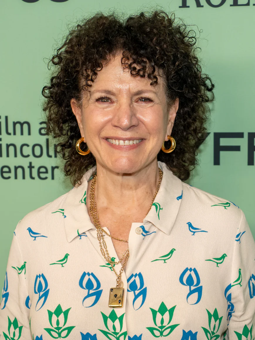 Susie Essman Net Worth, Relationships, Age/Birthdate & Birthday Facts