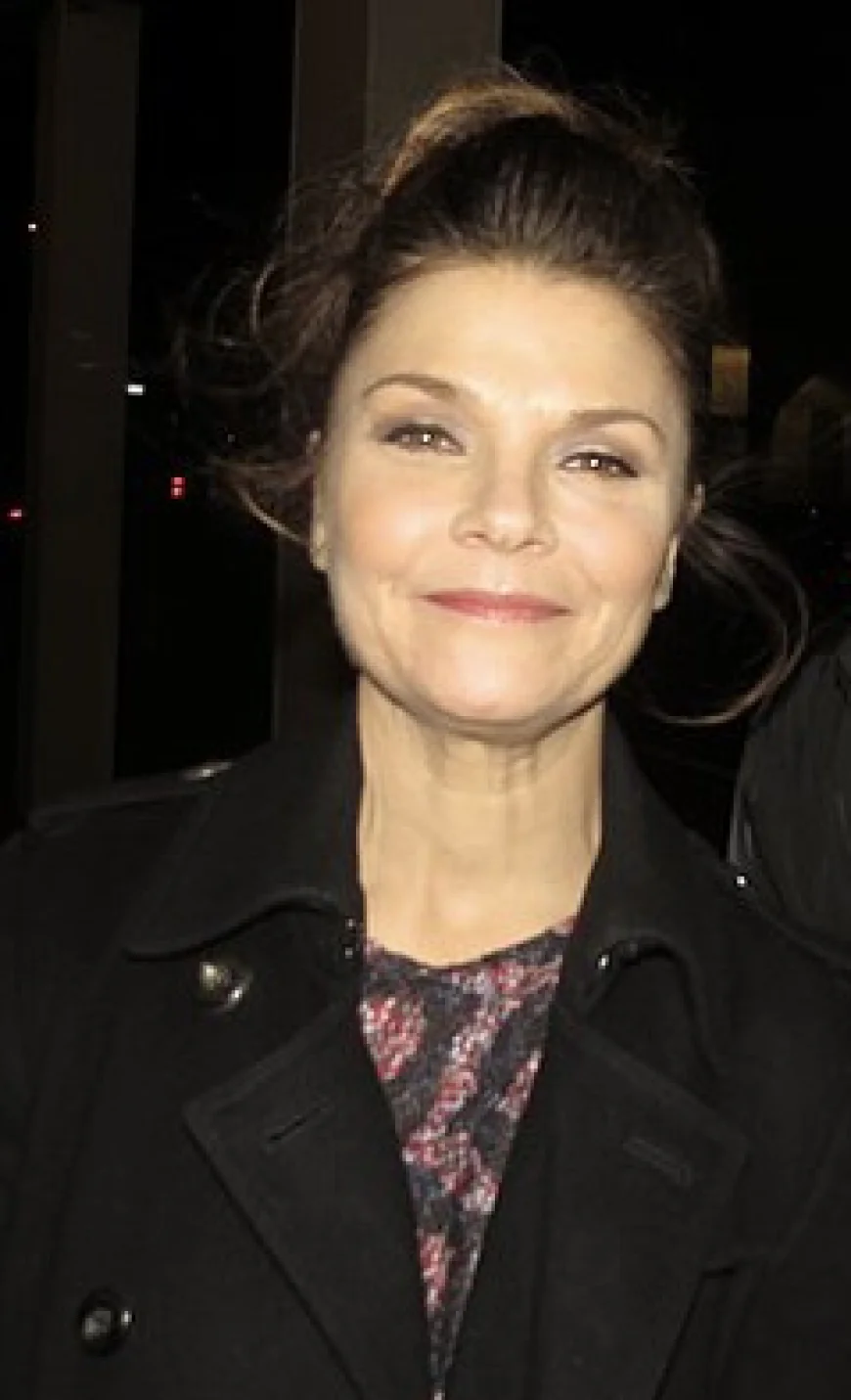 Kathryn Erbe Net Worth, Relationships, Age/Birthdate & Birthday Facts