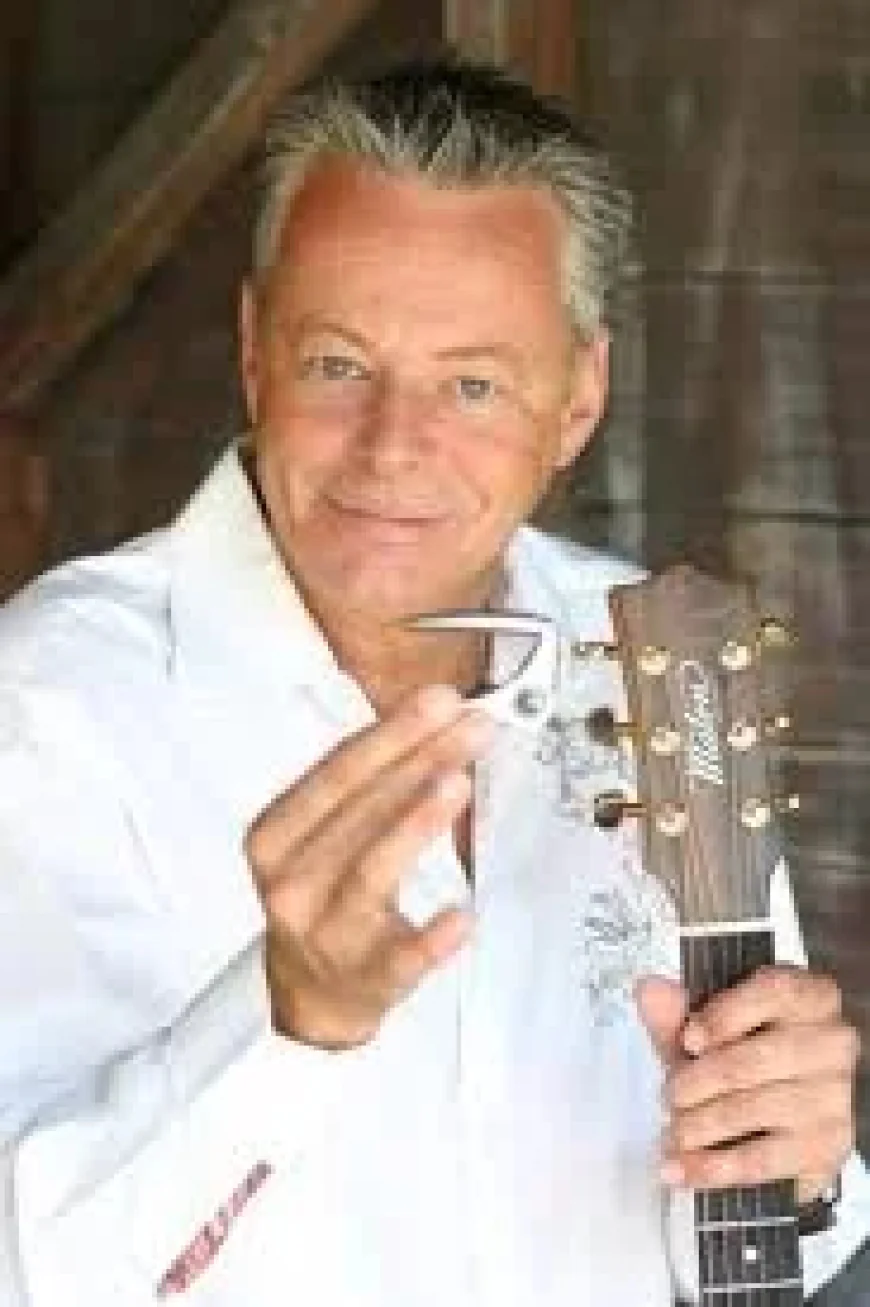 Tommy Emmanuel Net Worth, Relationships, Age/Birthdate & Birthday Facts