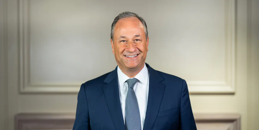 Douglas Emhoff Net Worth, Relationships, Age/Birthdate & Birthday Facts