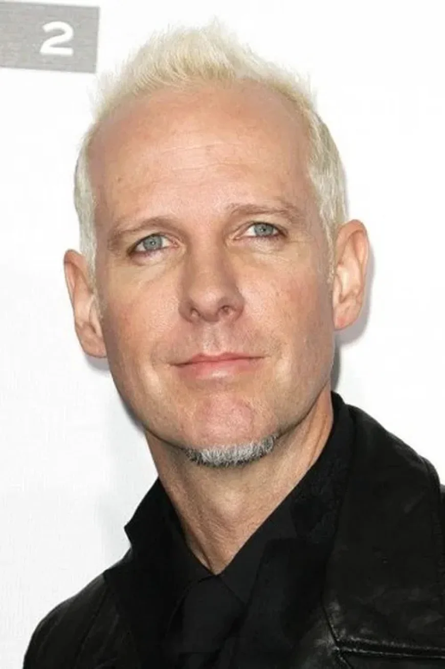 Tom Dumont Net Worth, Relationships, Age/Birthdate & Birthday Facts