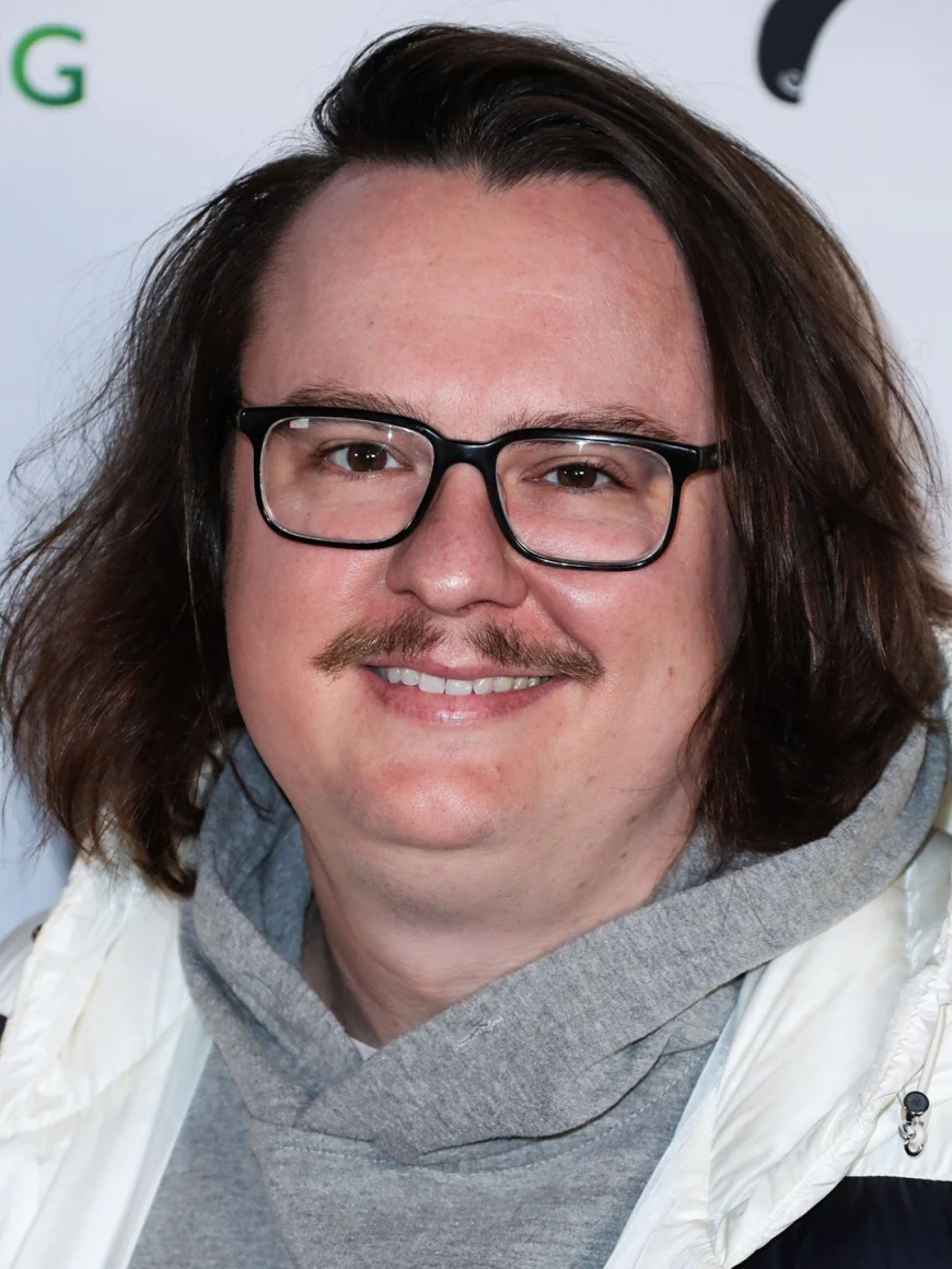 Clark Duke Net Worth, Relationships, Age/Birthdate & Birthday Facts