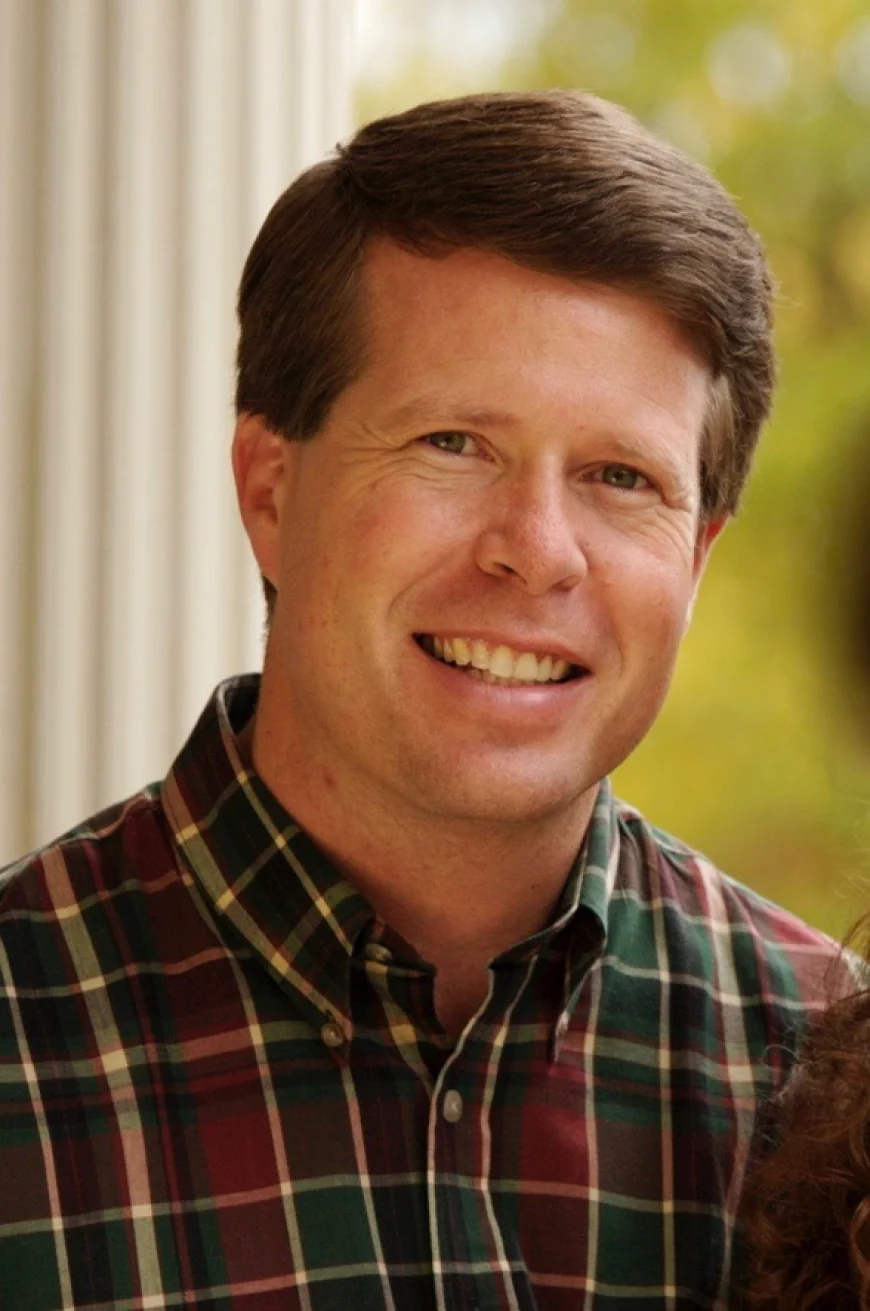 Jim Bob Duggar Net Worth, Relationships, Age/Birthdate & Birthday Facts
