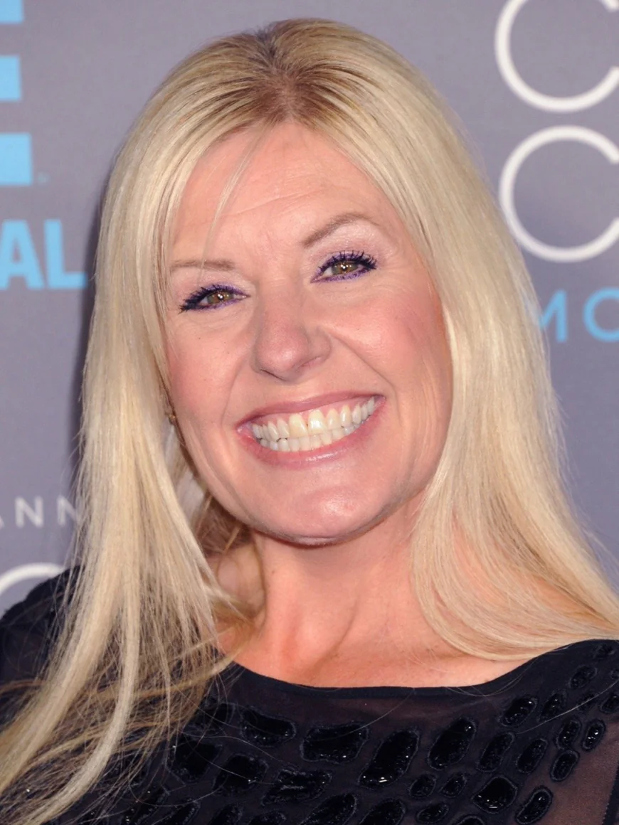 Laura Dotson Net Worth, Relationships, Age/Birthdate & Birthday Facts