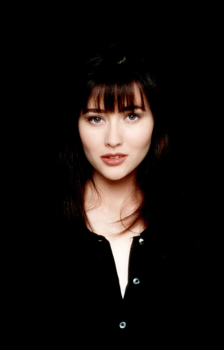 Shannen Doherty Net Worth, Relationships, Age/Birthdate & Birthday Facts