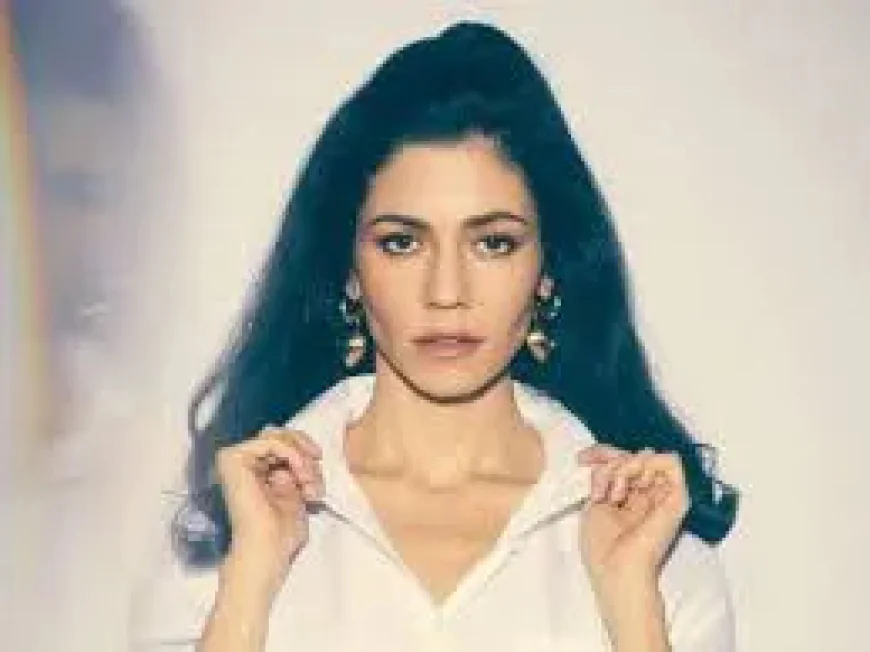 Marina and the Diamonds Net Worth, Relationships, Age/Birthdate & Birthday Facts