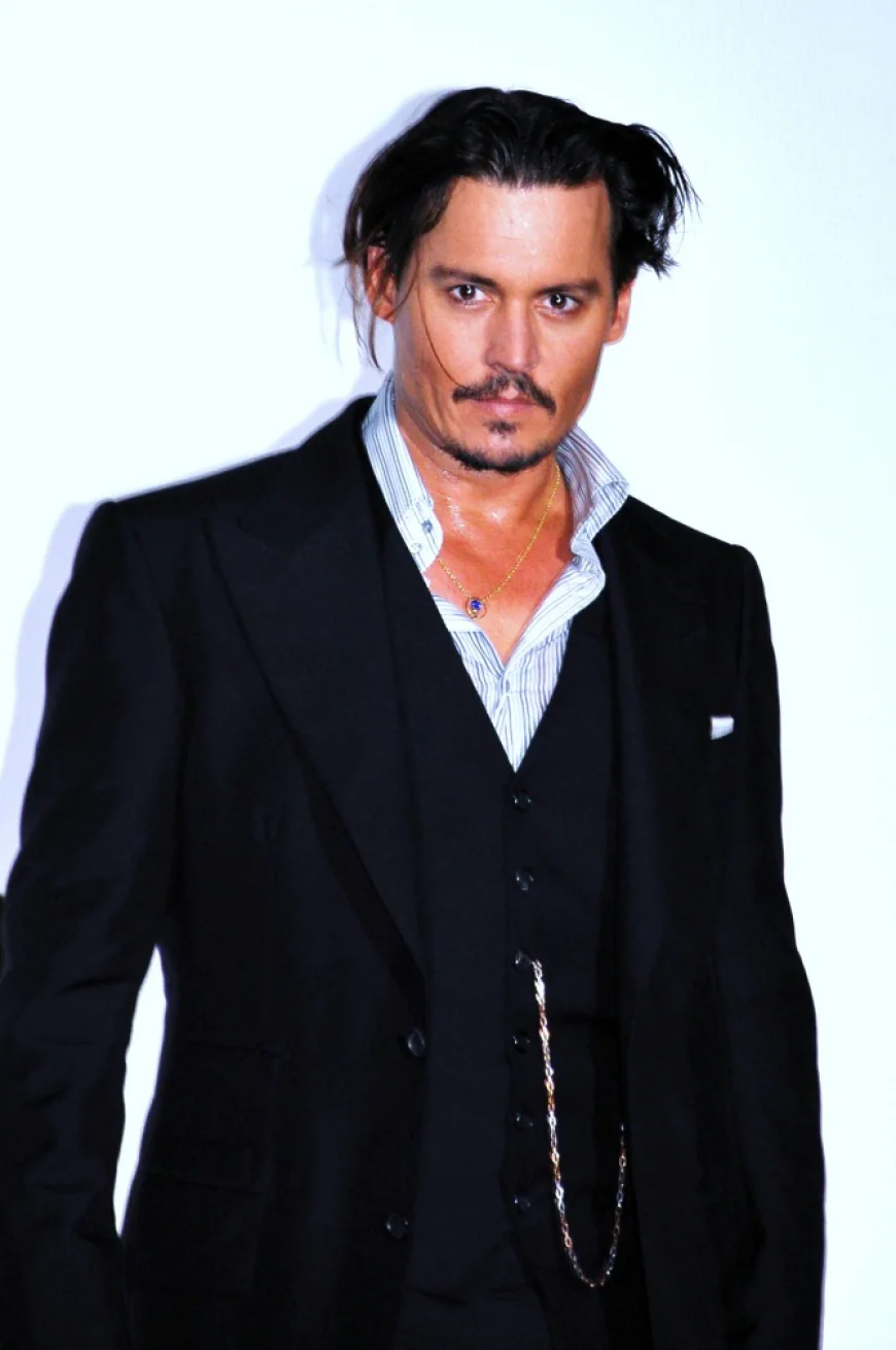Johnny Depp Net Worth, Relationships, Age/Birthdate & Birthday Facts