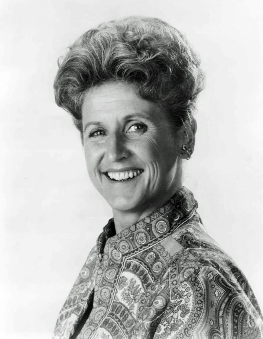 Ann B. Davis Net Worth, Relationships, Age/Birthdate & Birthday Facts