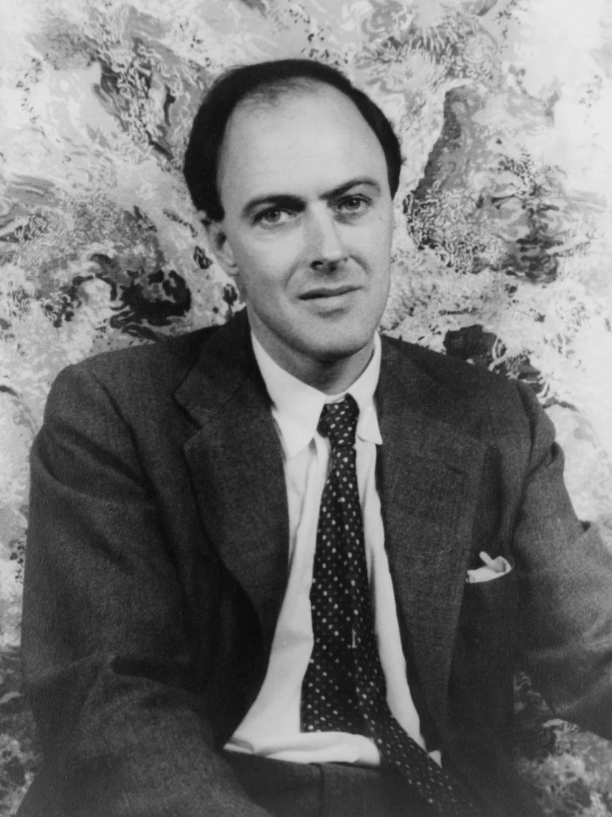 Roald Dahl Net Worth, Relationships, Age/Birthdate & Birthday Facts