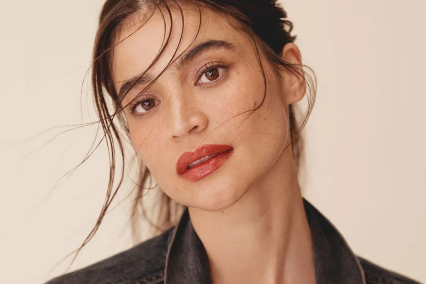 Anne Curtis Net Worth, Relationships, Age/Birthdate & Birthday Facts