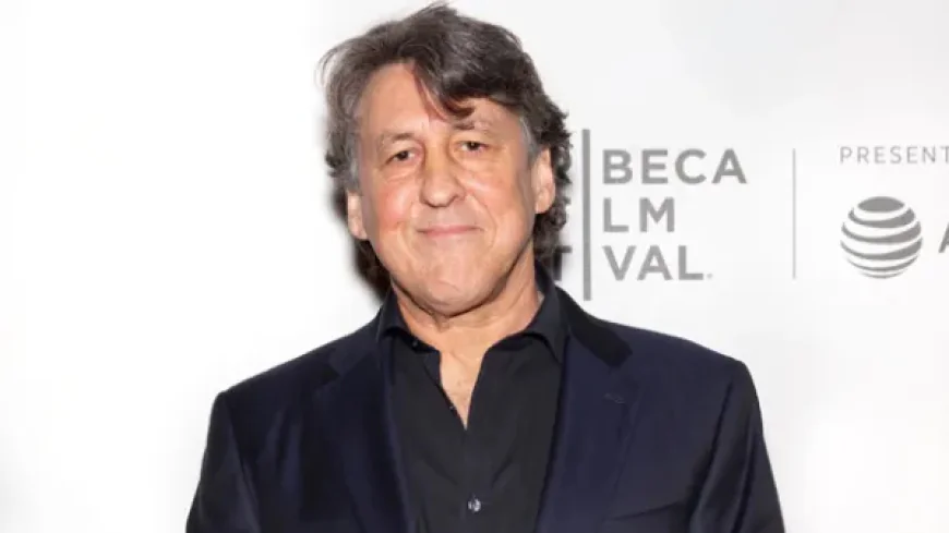 Cameron Crowe Net Worth, Relationships, Age/Birthdate & Birthday Facts