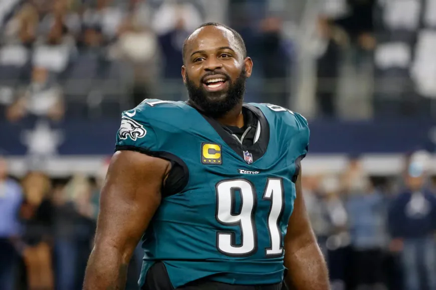 Fletcher Cox Net Worth, Relationships, Age/Birthdate & Birthday Facts
