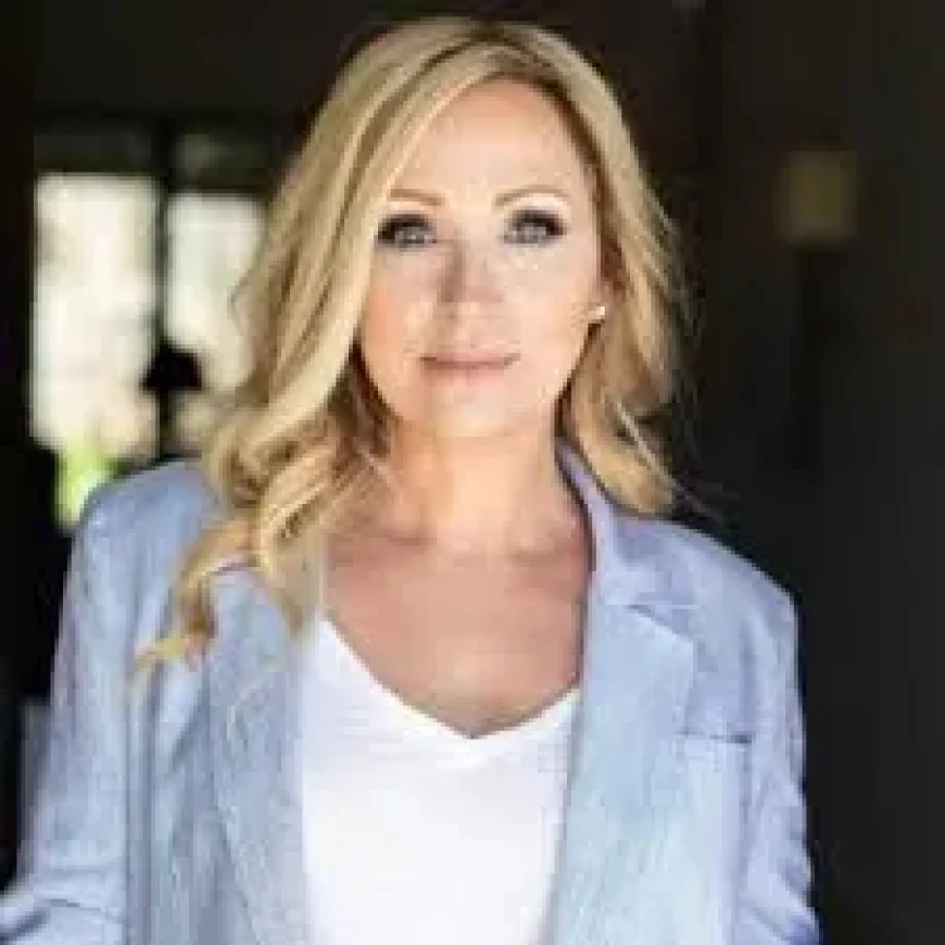 Leigh-Allyn Baker Net Worth, Relationships, Age/Birthdate & Birthday Facts